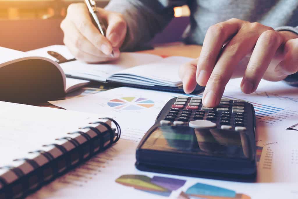 Commerce & Economics